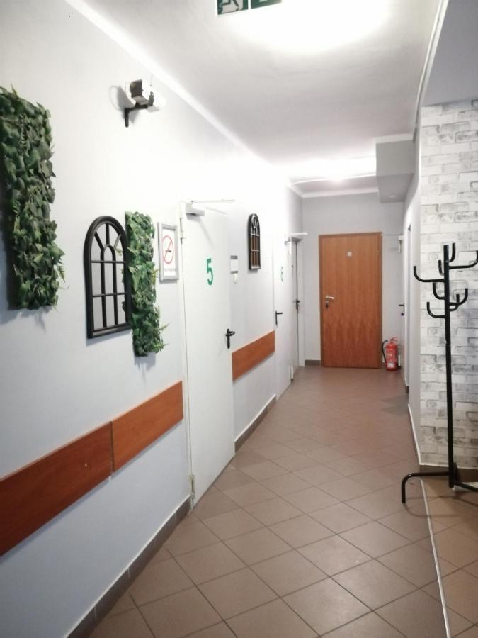 Hostel Gliwice Centrum Parking Exterior photo